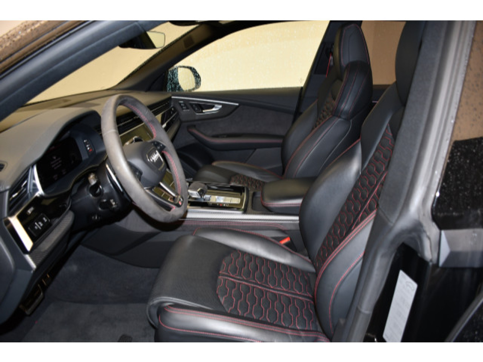 Audi - RS Q8_3