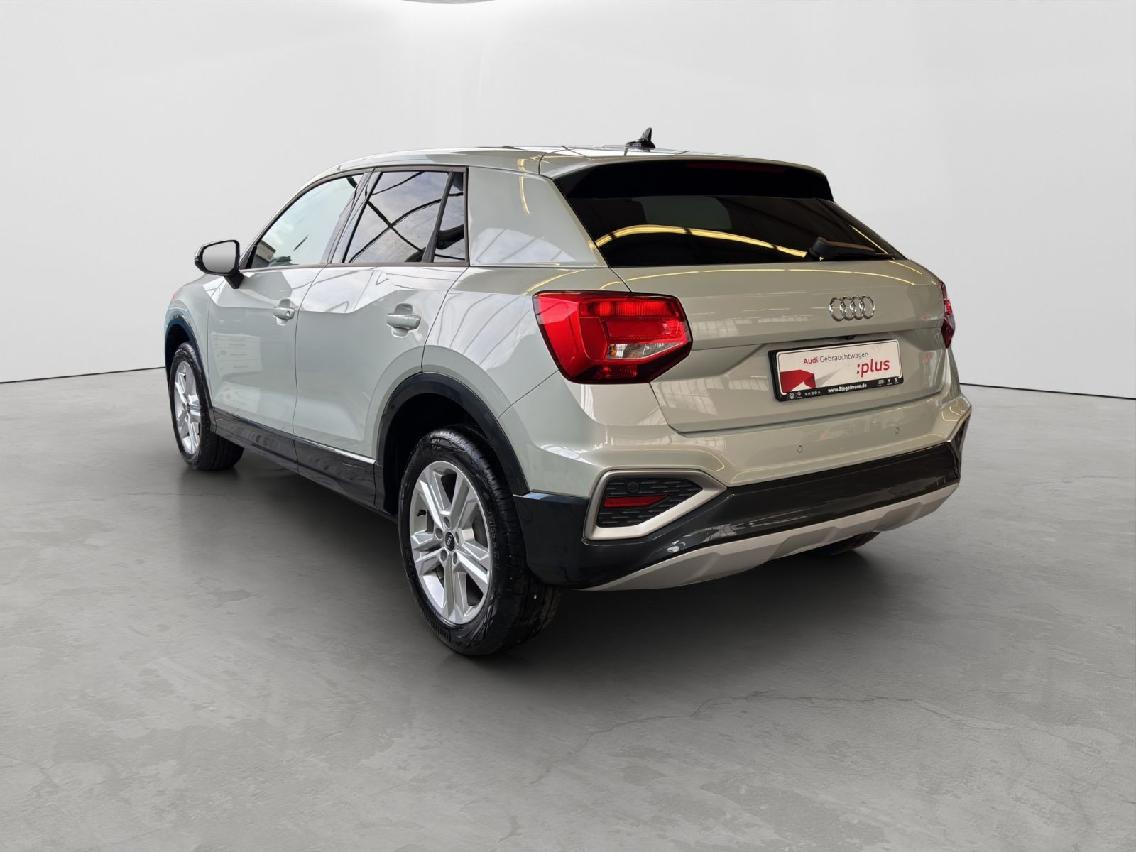 Audi - Q2_4