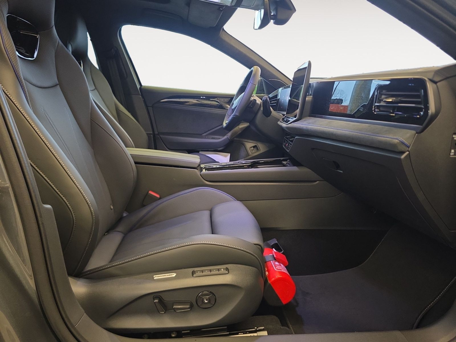 Volkswagen - Passat_16