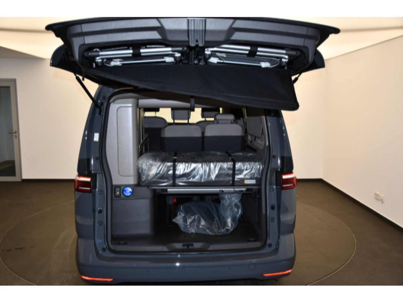 Volkswagen - California_14