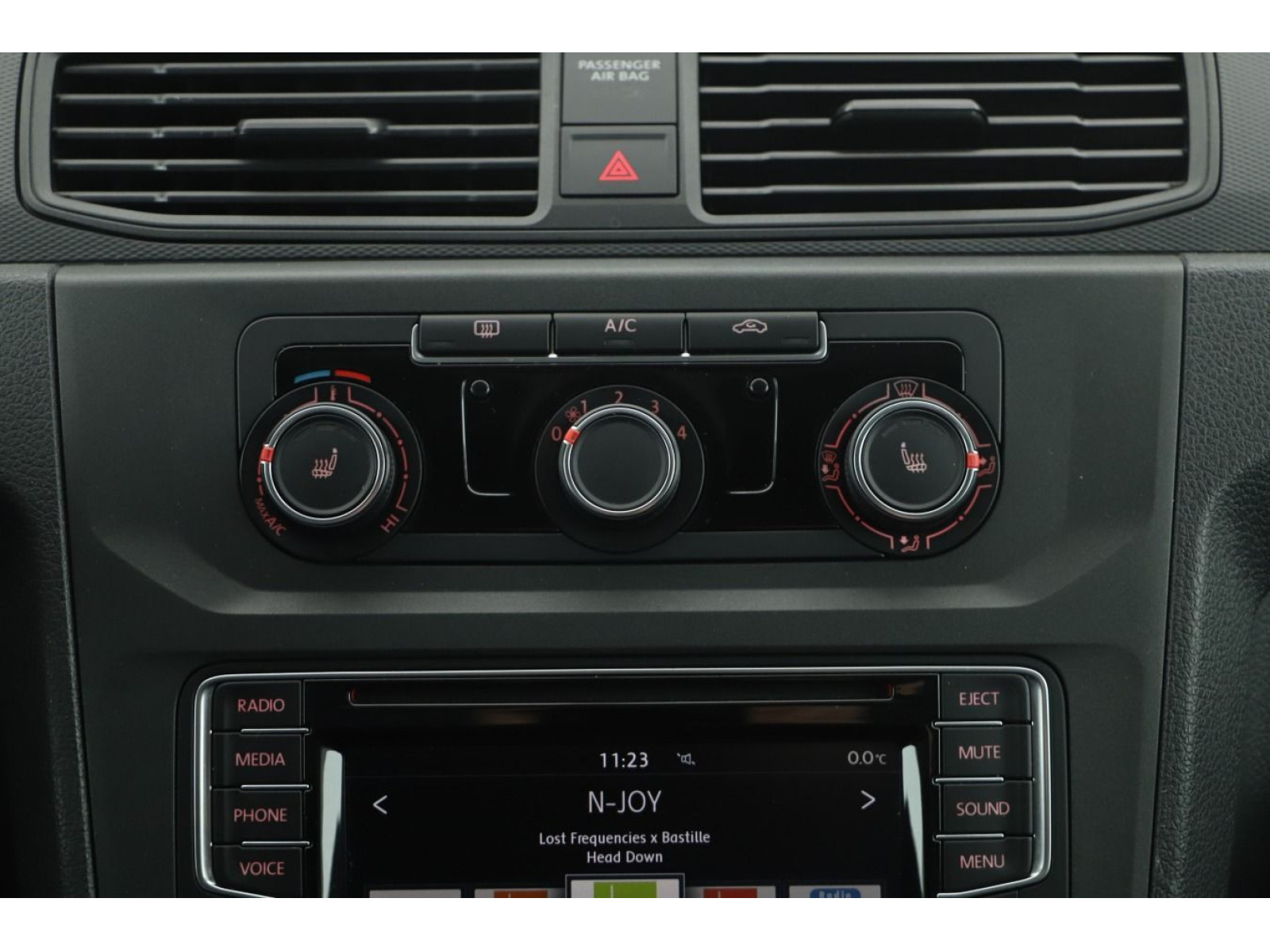 Volkswagen - Caddy_10