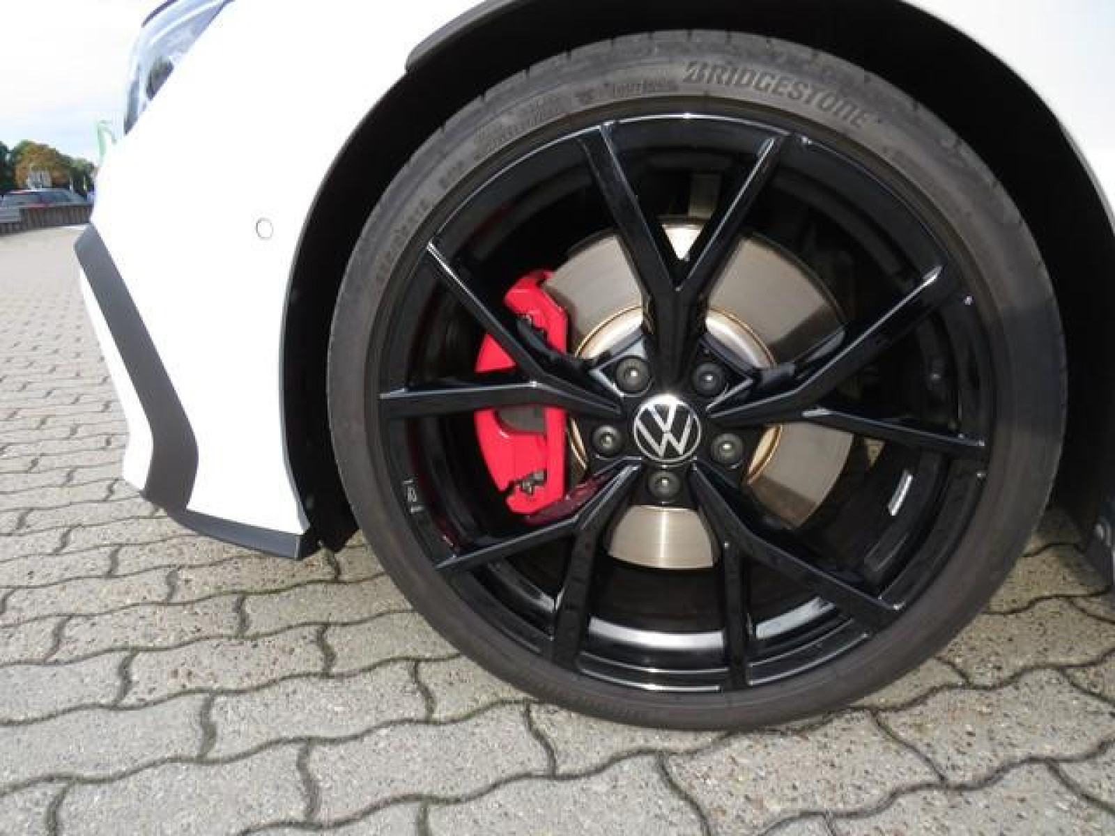 Volkswagen - Golf GTI_11