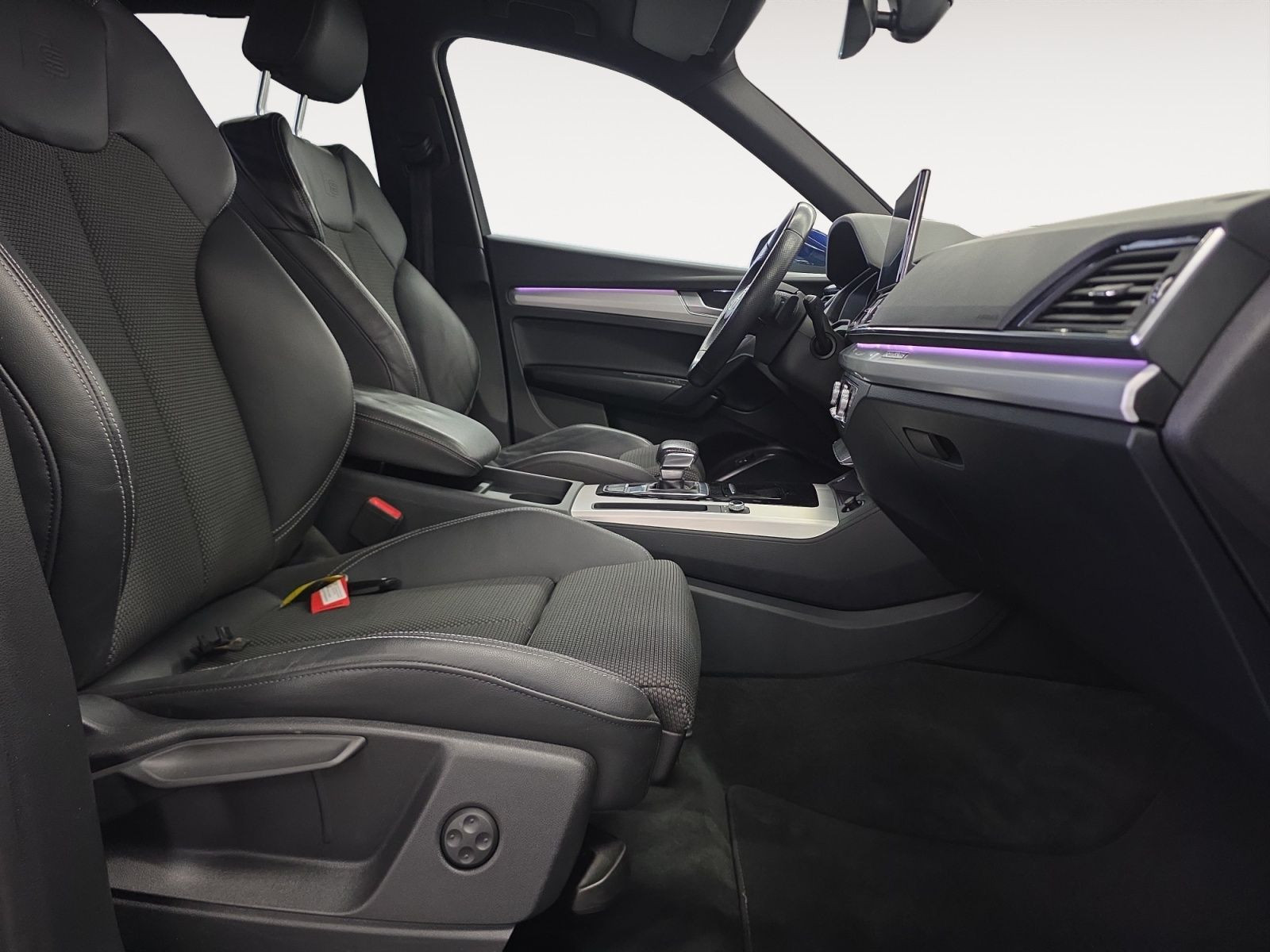 Audi - Q5_16