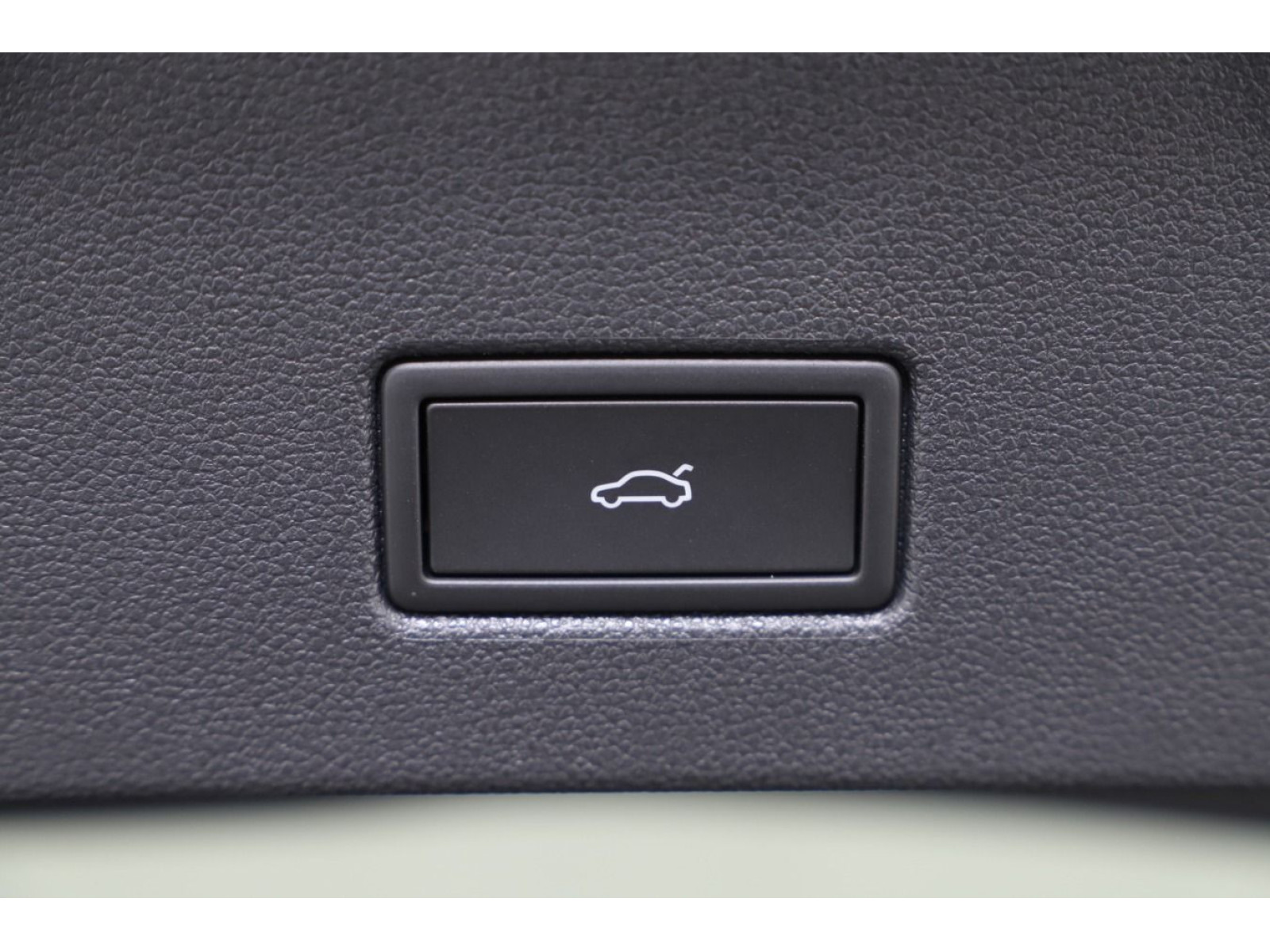 Volkswagen - T-Roc_15