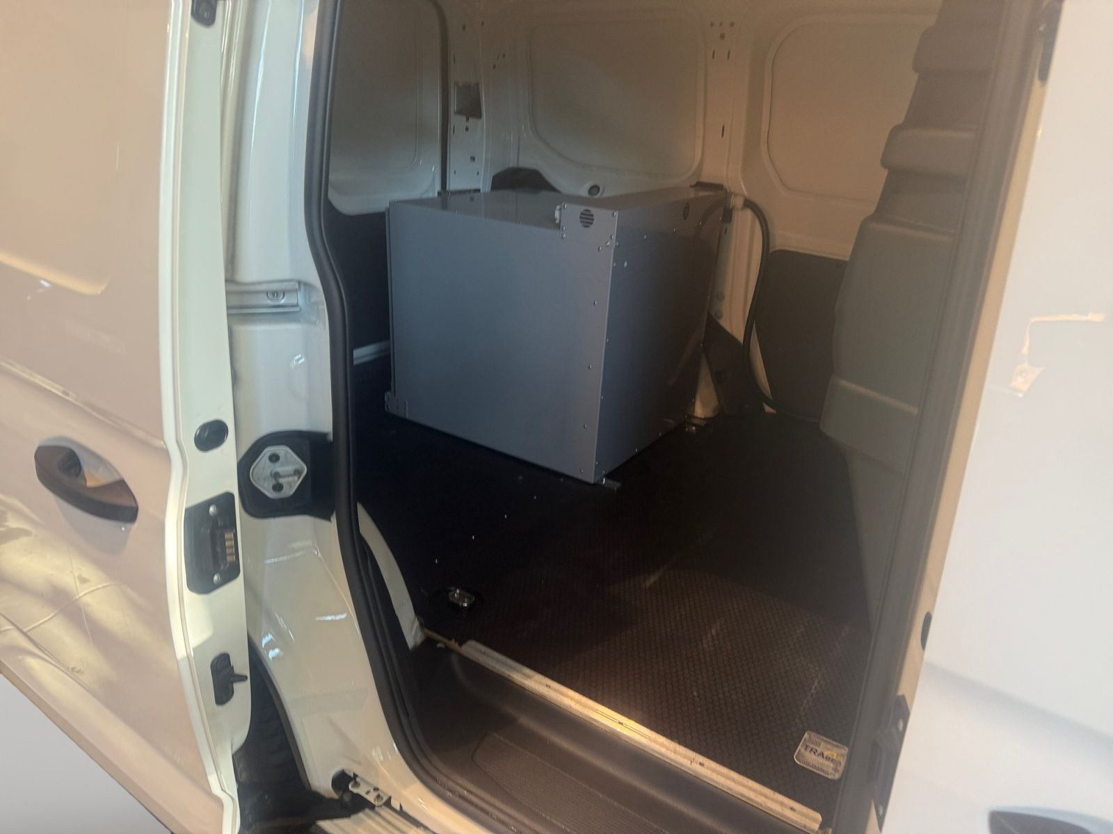 Volkswagen - Caddy_14
