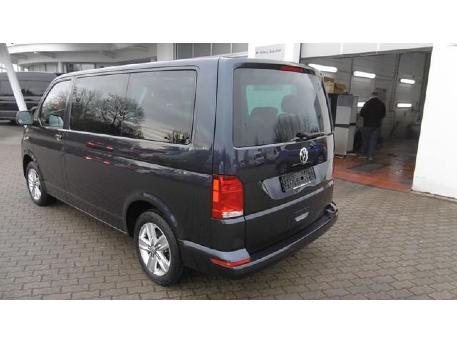 Volkswagen - T6.1 Multivan_5