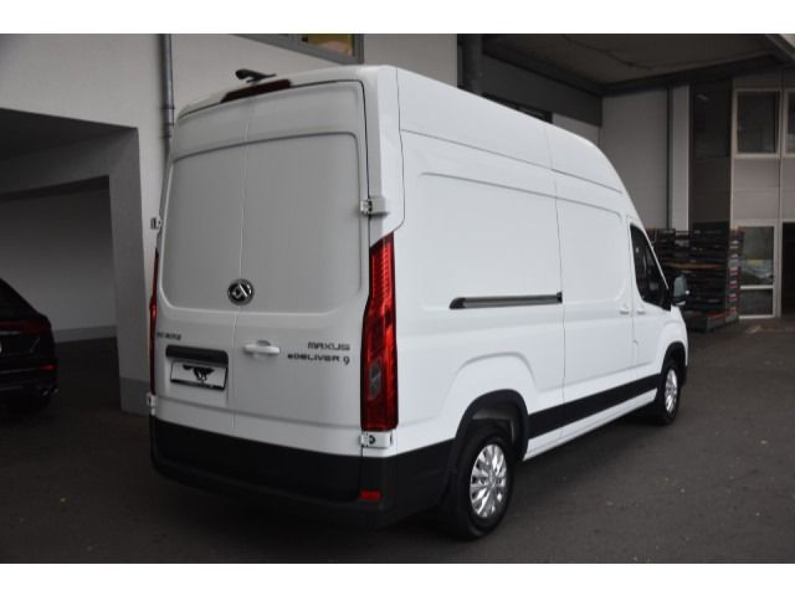Maxus - eDELIVER 9_3