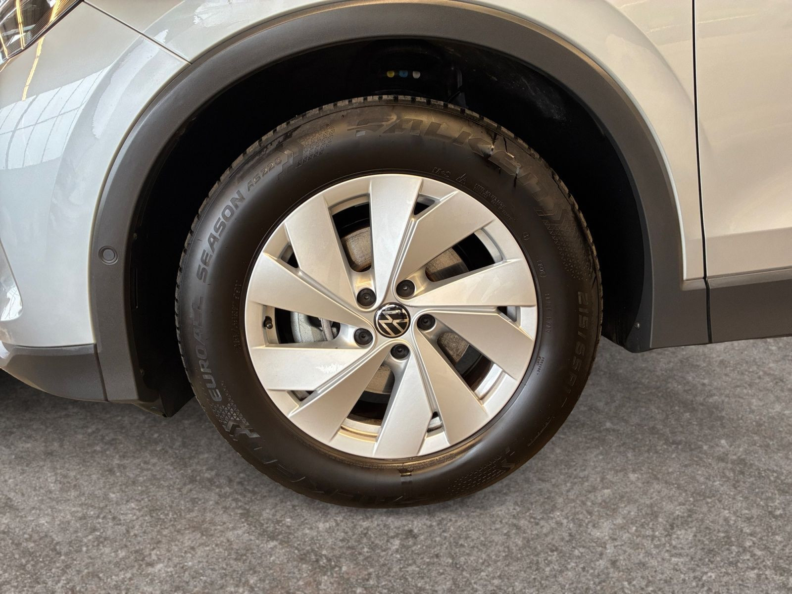 Volkswagen - Tiguan_16