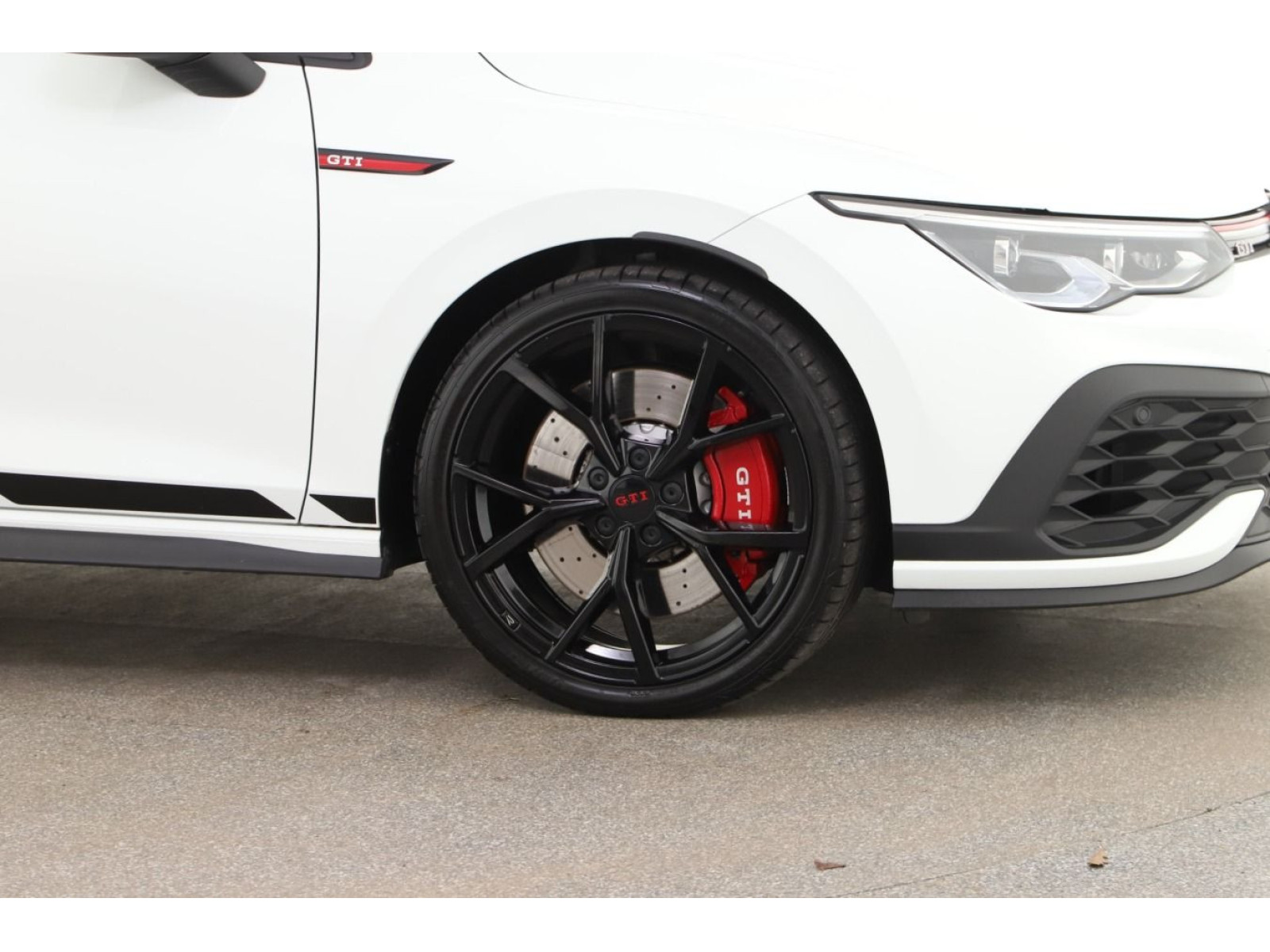 Volkswagen - Golf GTI_3