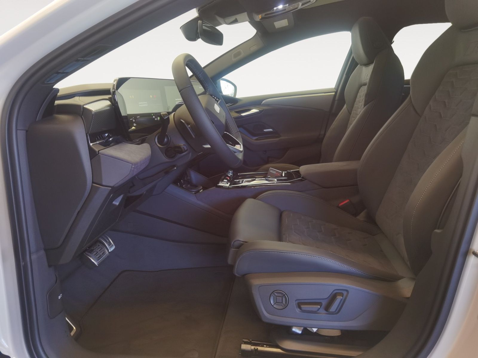 Audi - A6 Avant e-tron_9