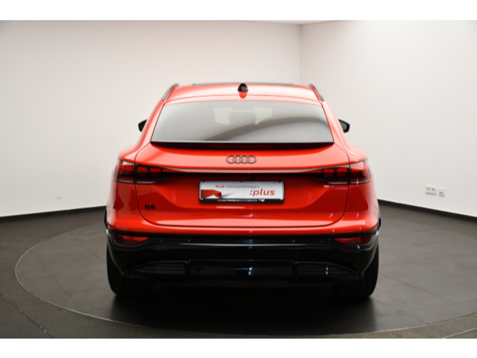 Audi - Q6 Sportback e-tron_23
