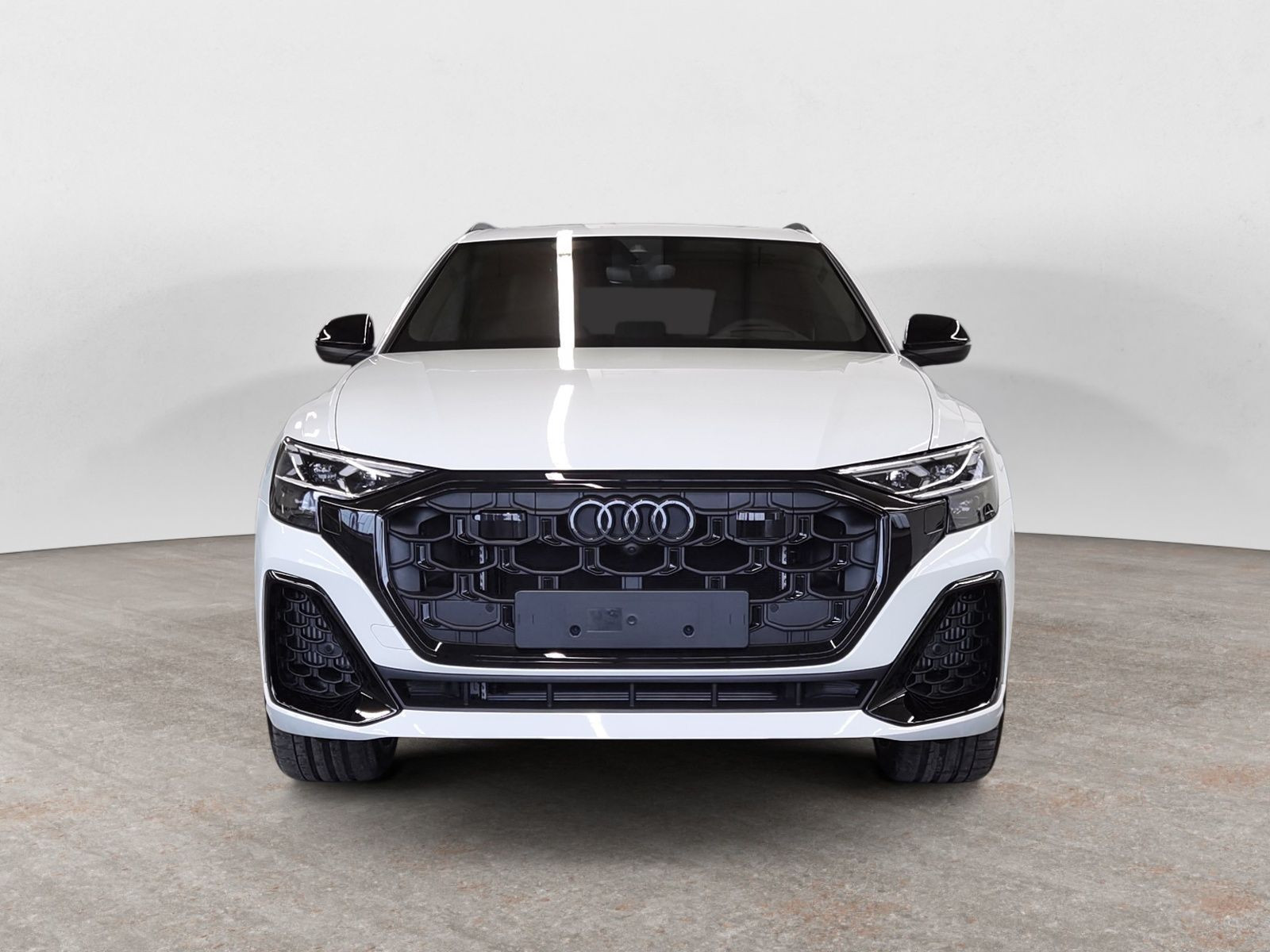 Audi - Q8_9