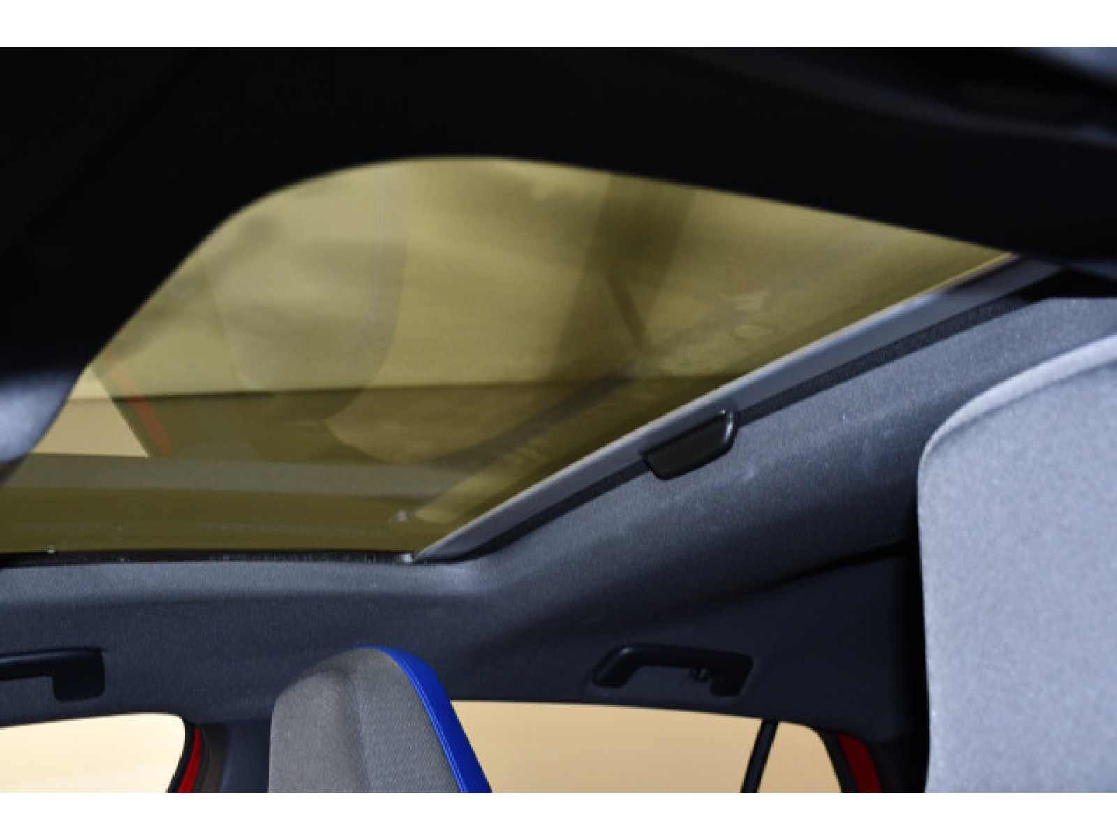 Volkswagen - Golf_10
