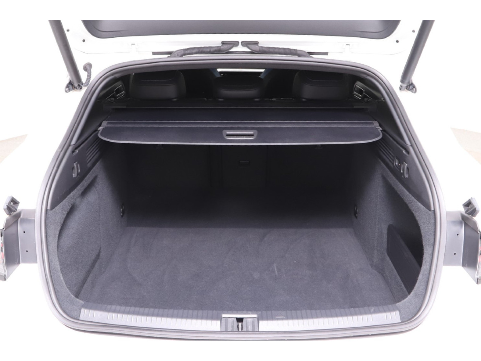 Volkswagen - Arteon Shooting Brake_15