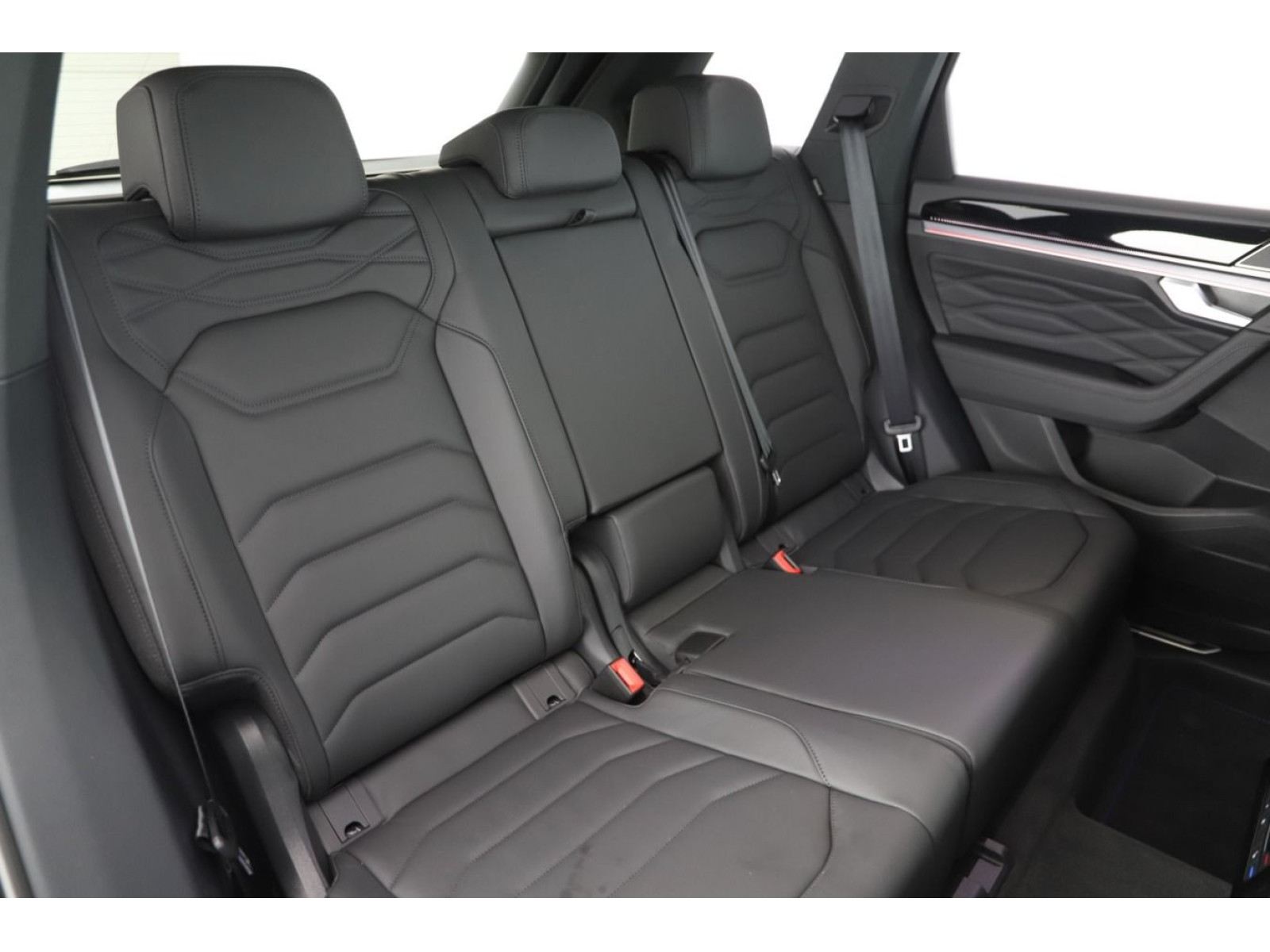 Volkswagen - Touareg_6