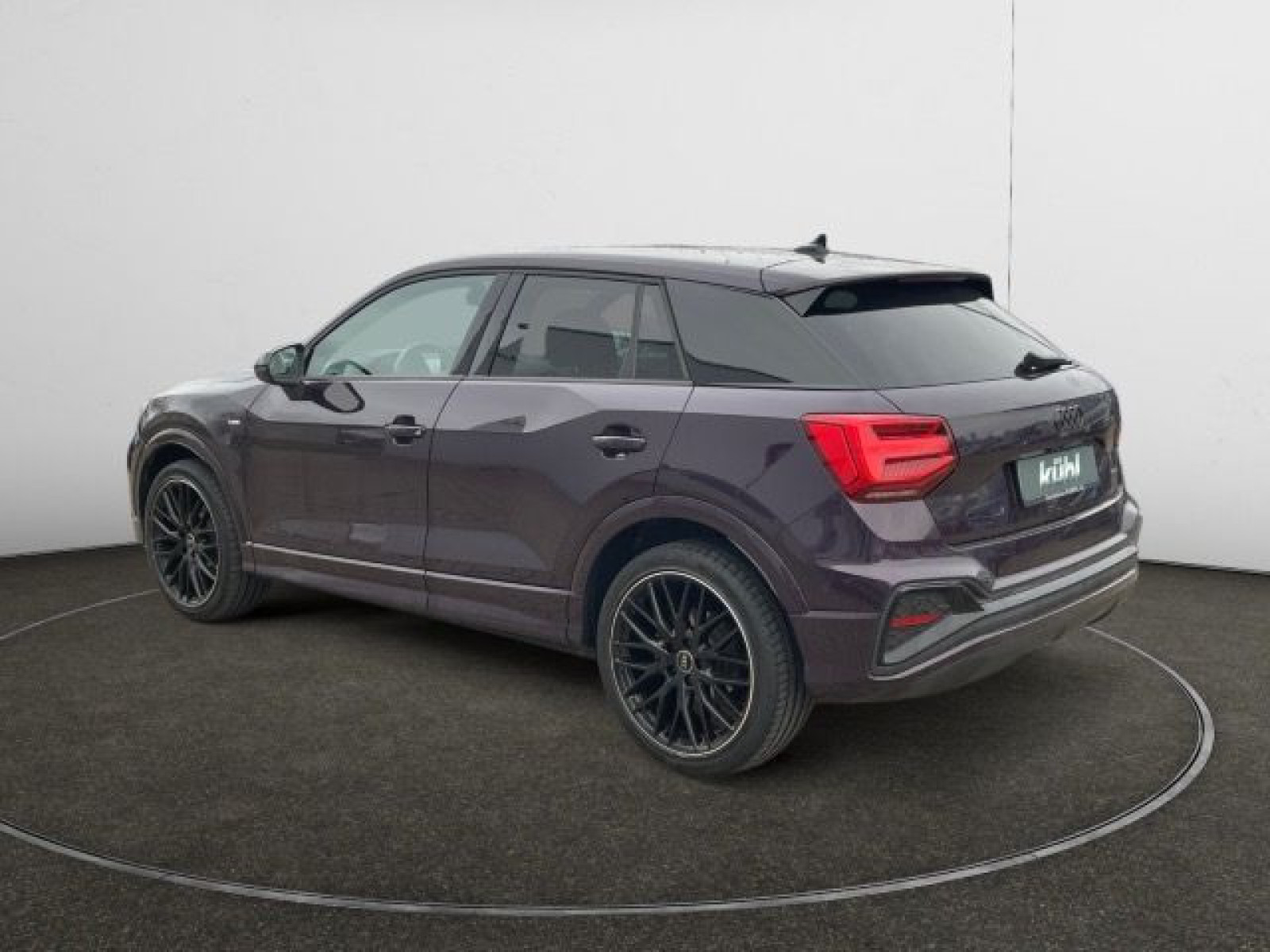 Audi - Q2_4