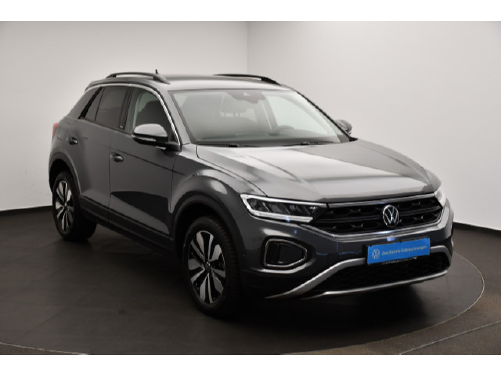 Volkswagen - T-Roc_13