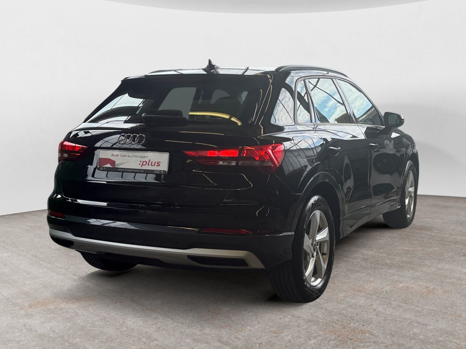 Audi - Q3_6