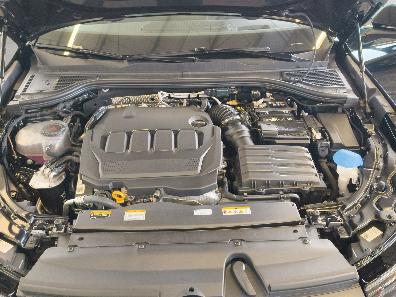 Volkswagen - Passat_20