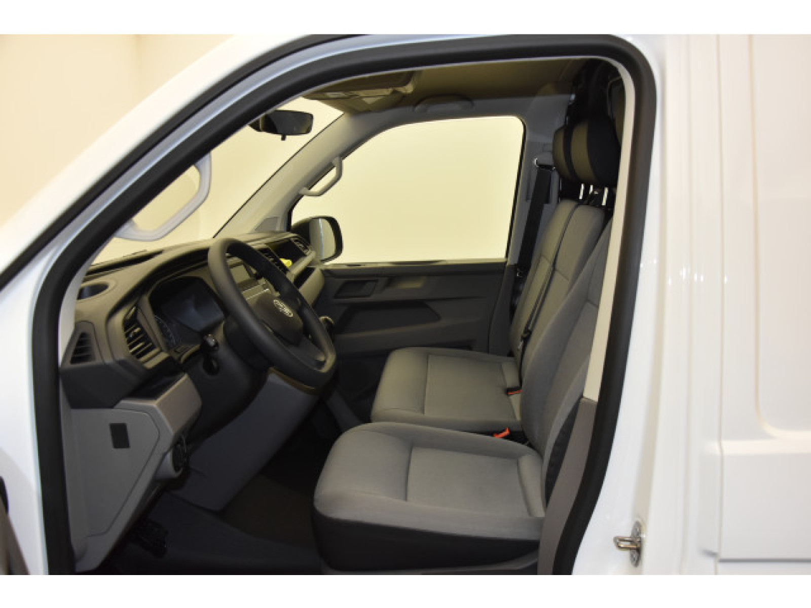 Volkswagen - T6.1 Transporter_3