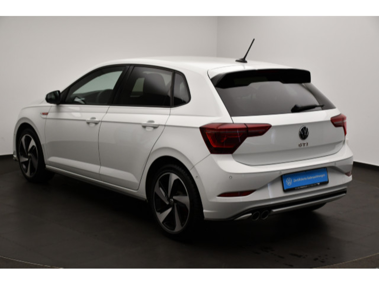 Volkswagen - Polo_13