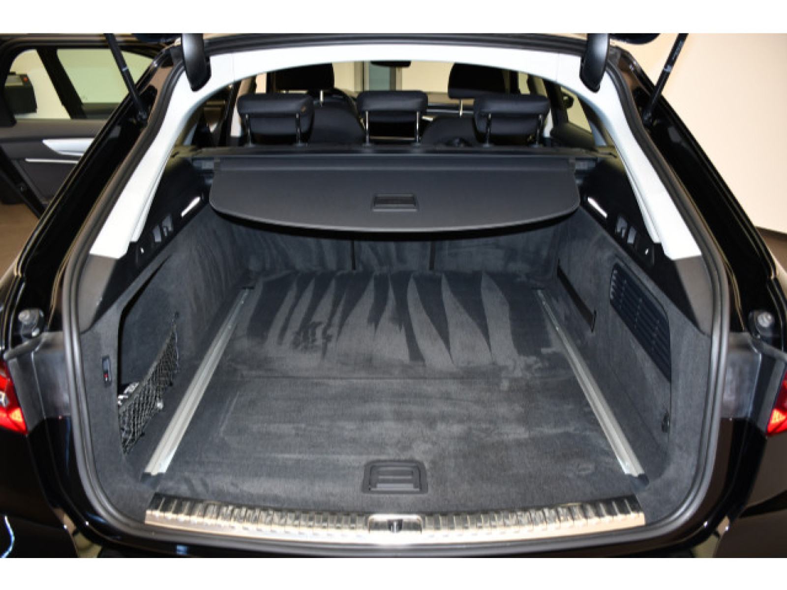 Audi - A6 Avant_9
