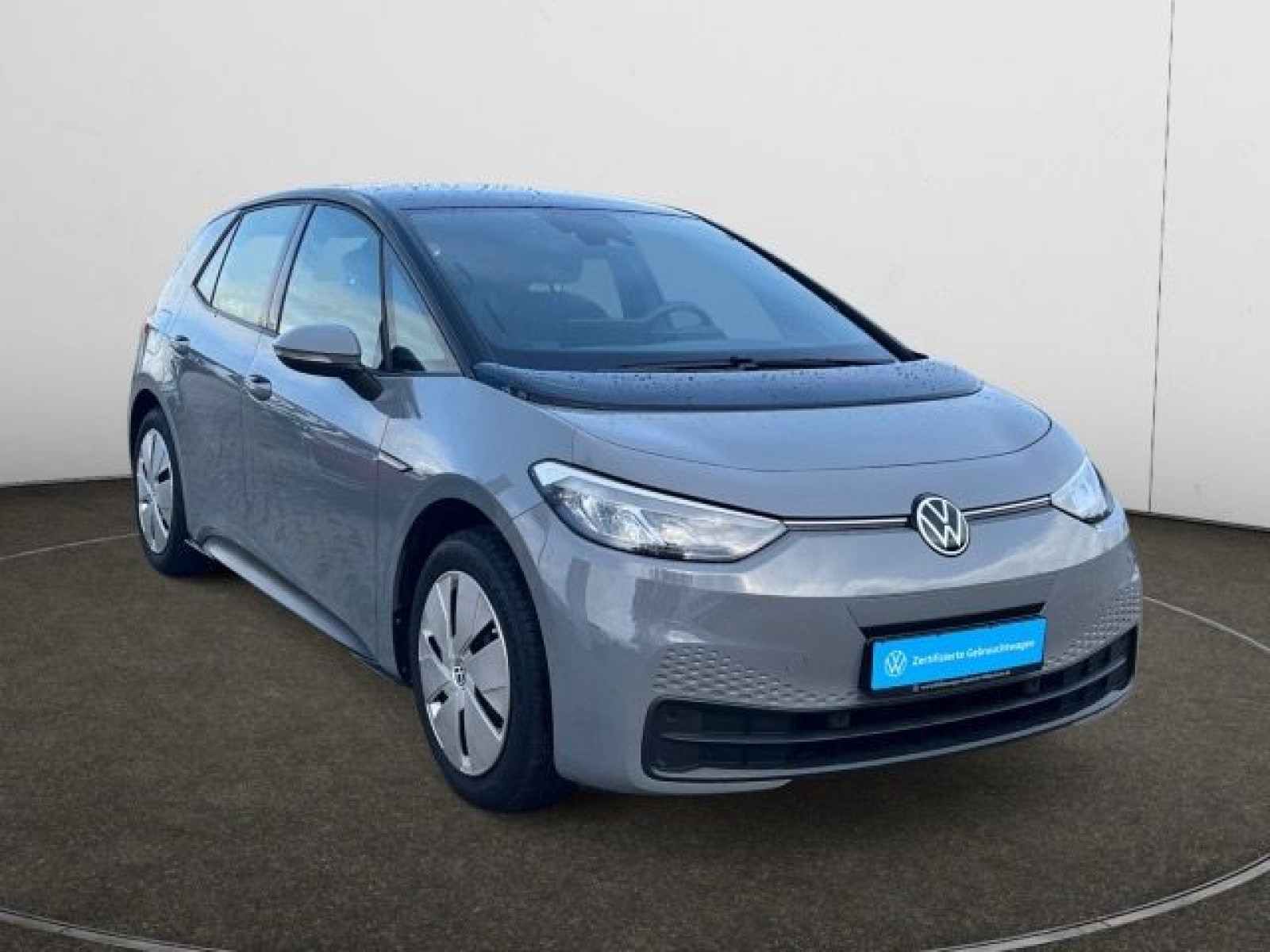 diagonal-frontansicht-aussen