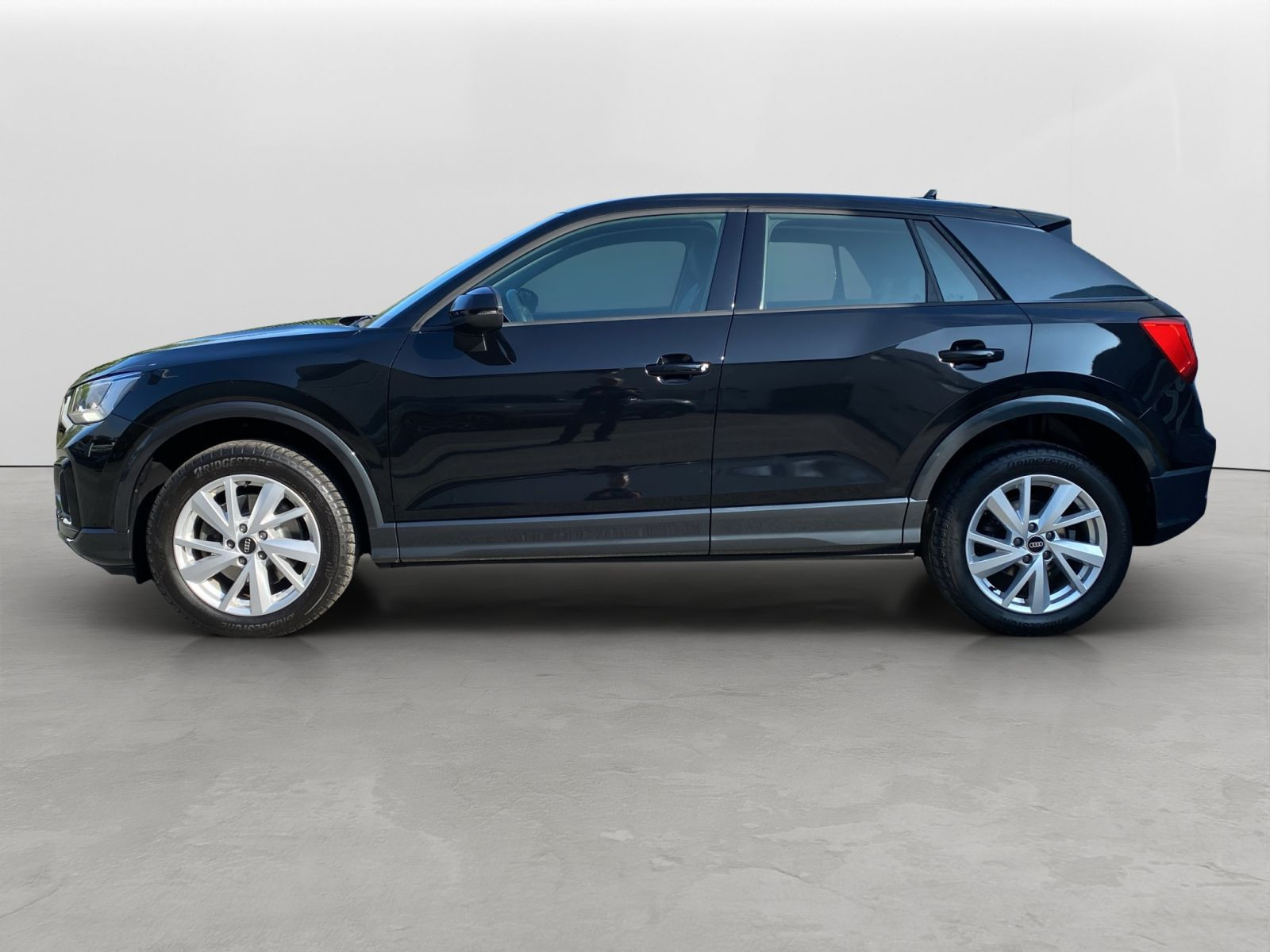 Audi - Q2_3