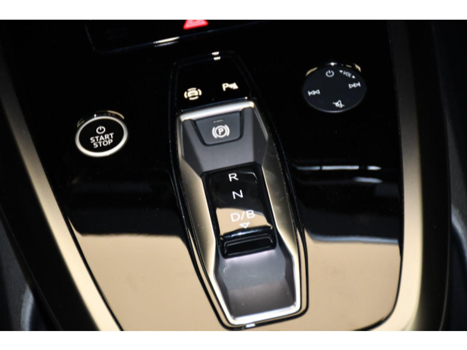 Audi - Q4 e-tron_8