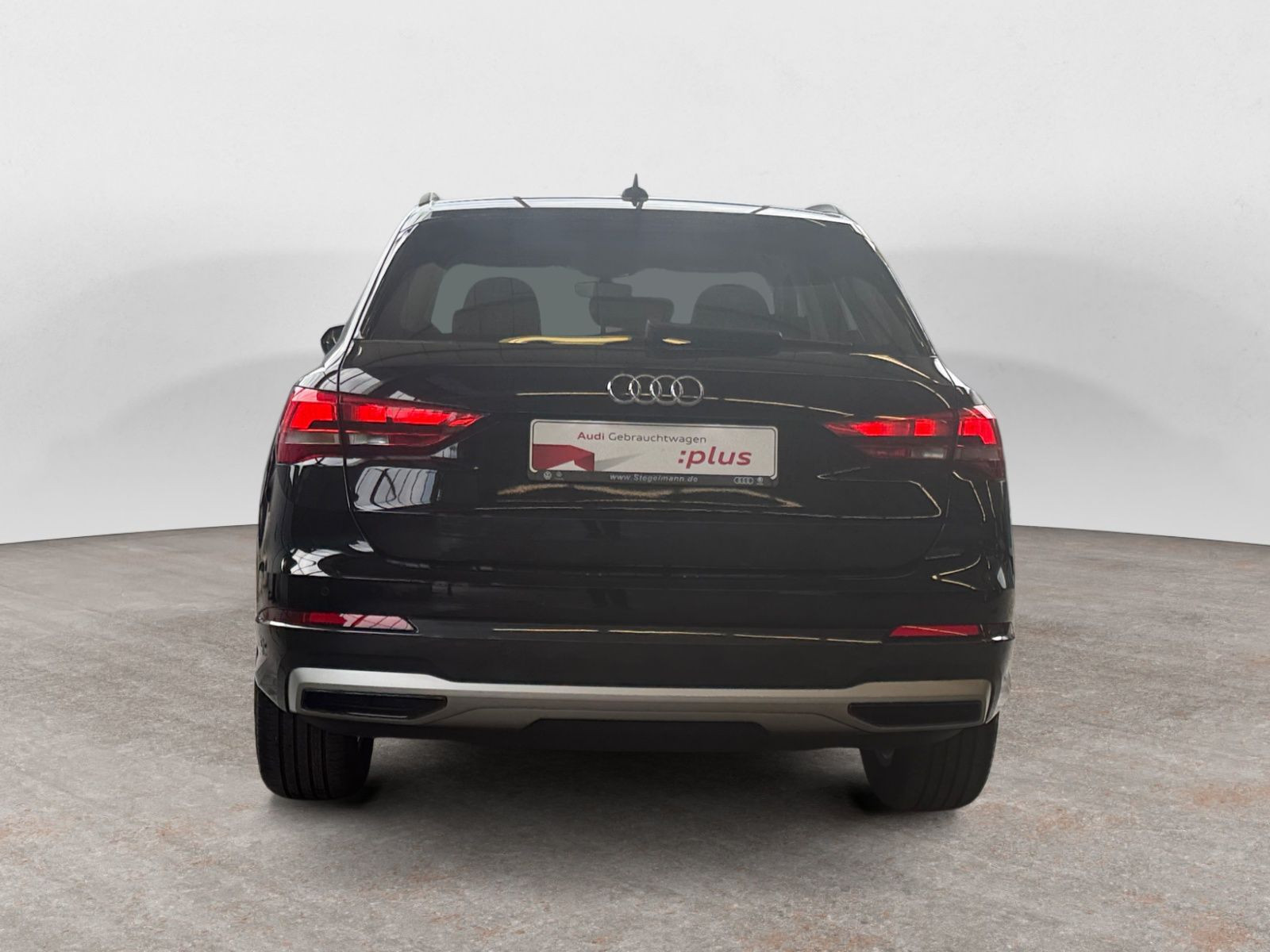 Audi - Q3_5