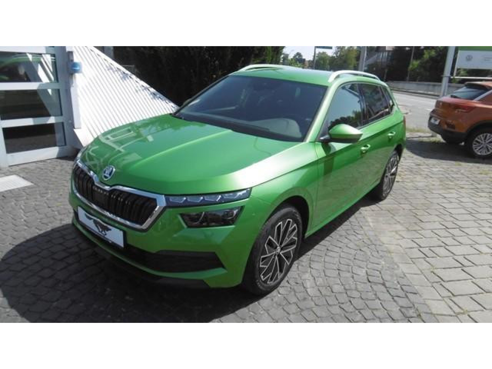 diagonal-frontansicht-aussen