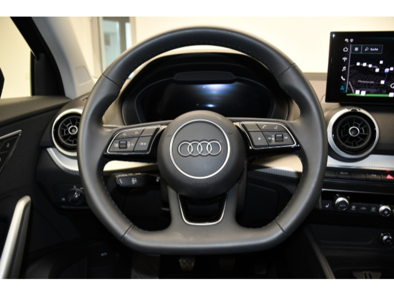 Audi - Q2_7