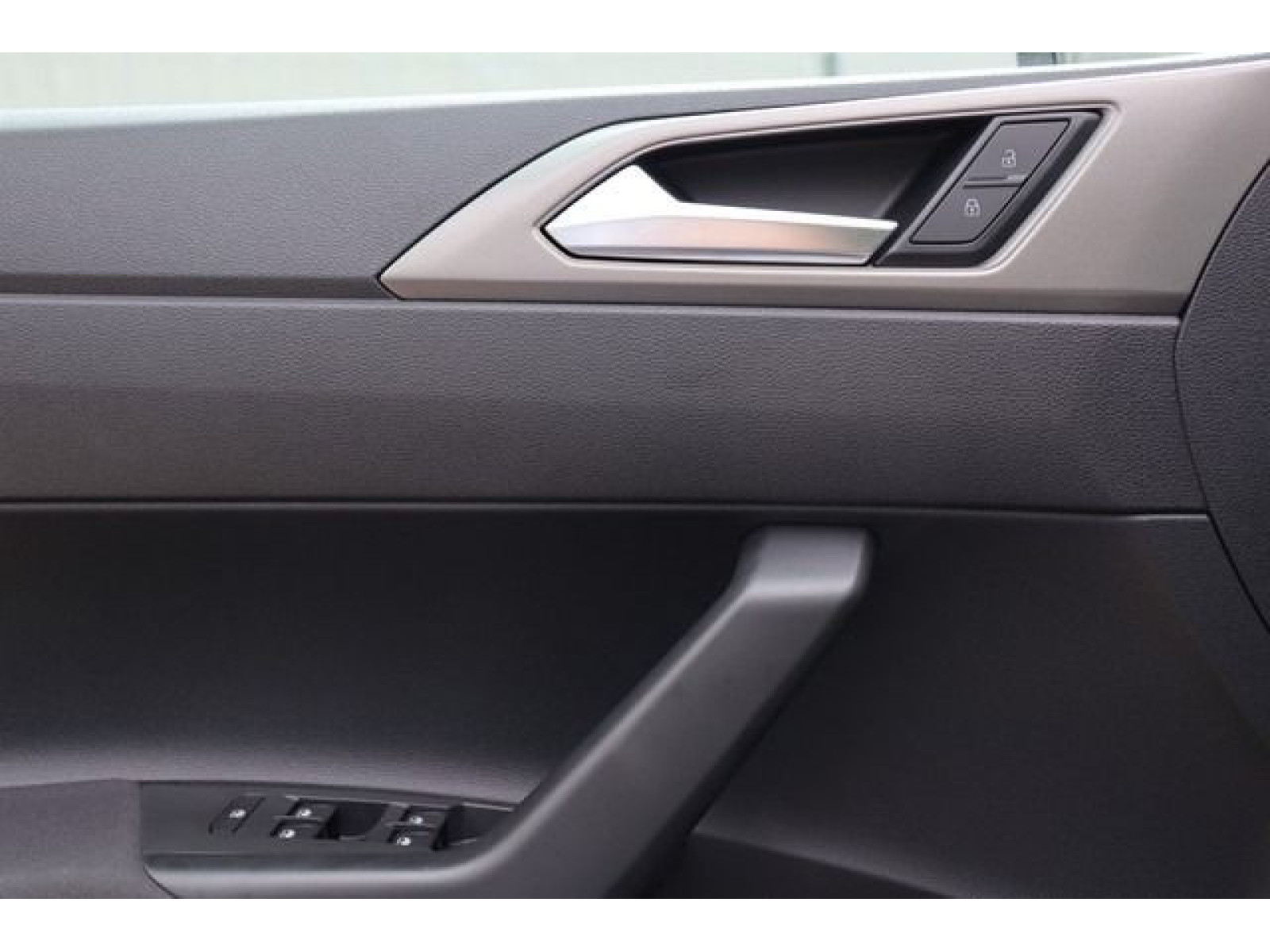 Volkswagen - Polo_5