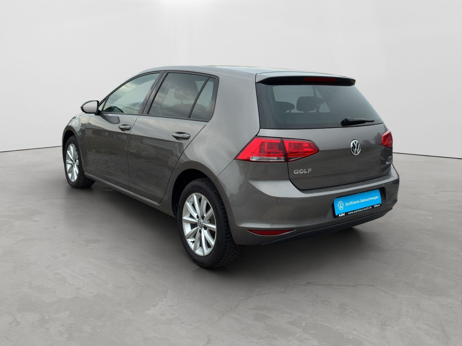 Volkswagen - Golf_3