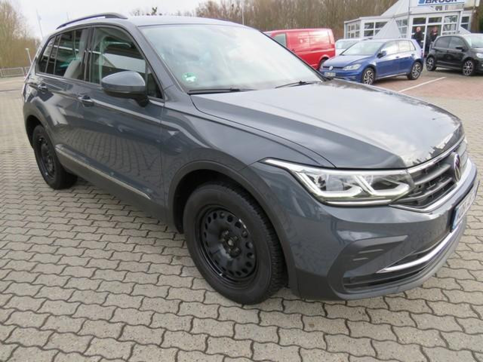 Volkswagen - Tiguan_4