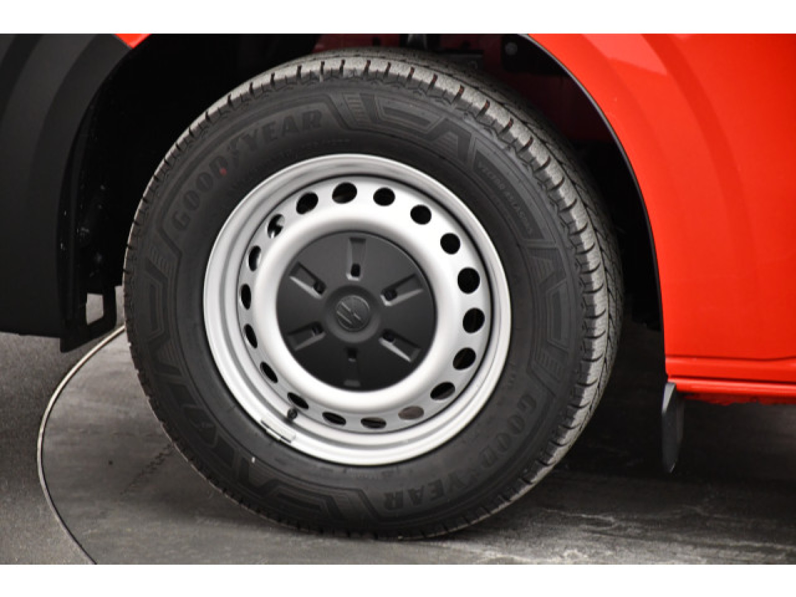 Volkswagen - New Transporter_14