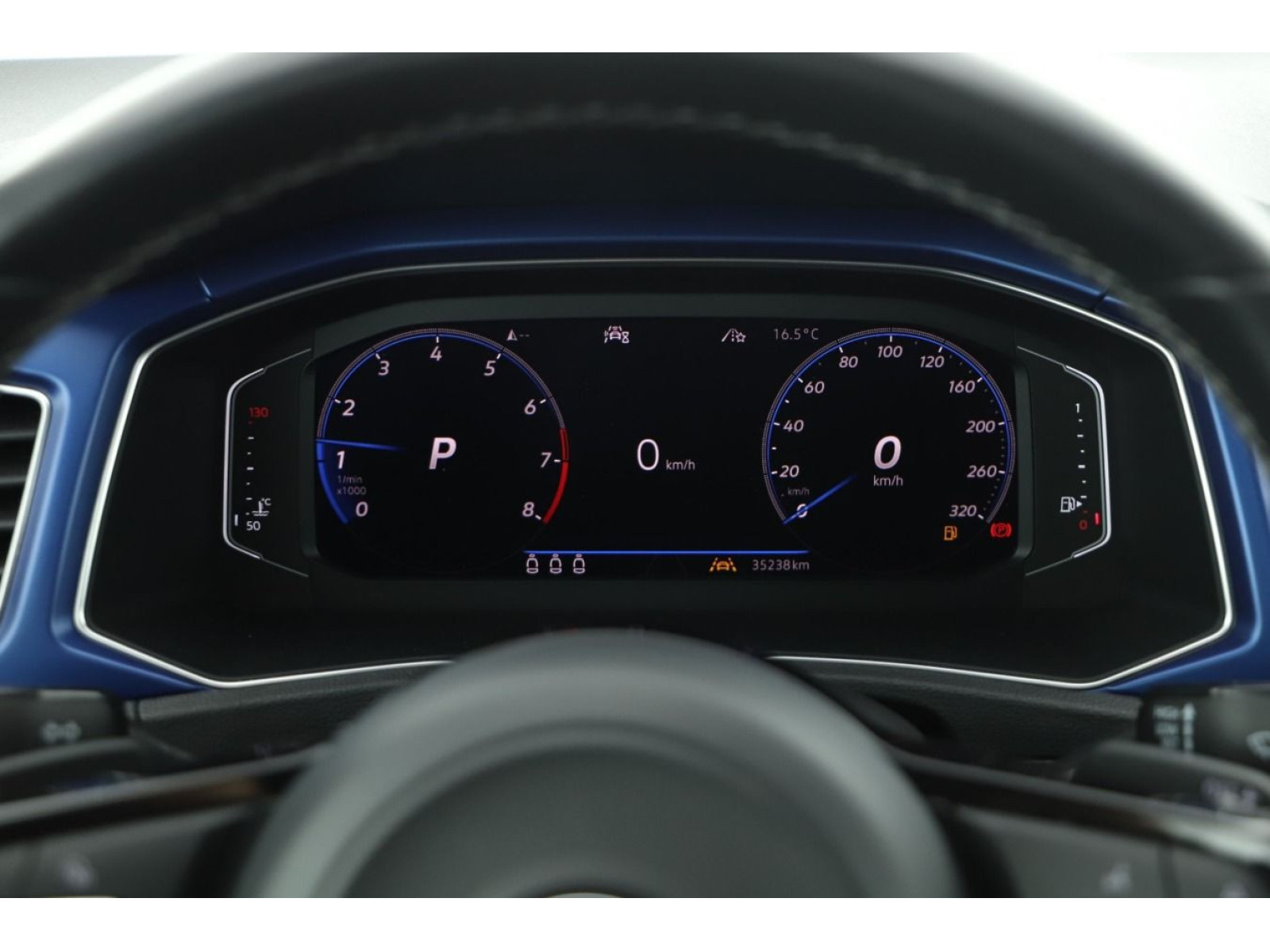 Volkswagen - T-Roc_10