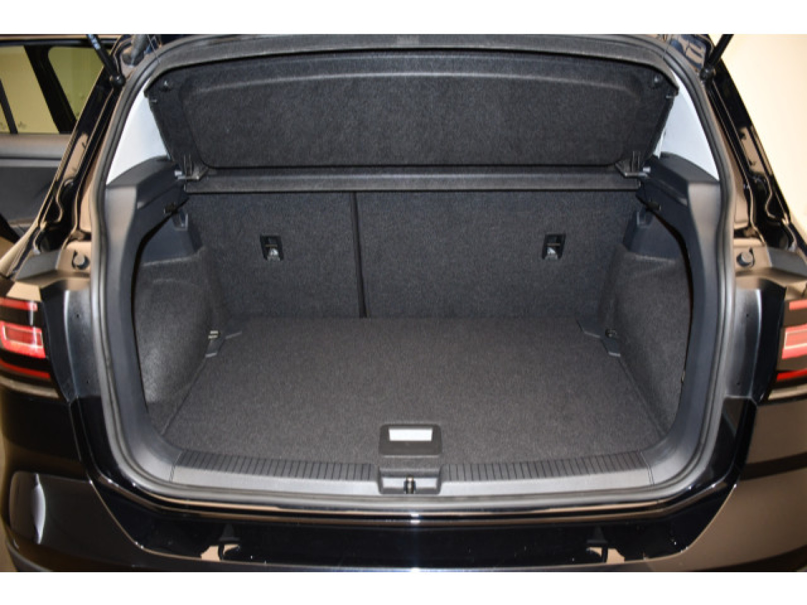 Volkswagen - T-Cross_9