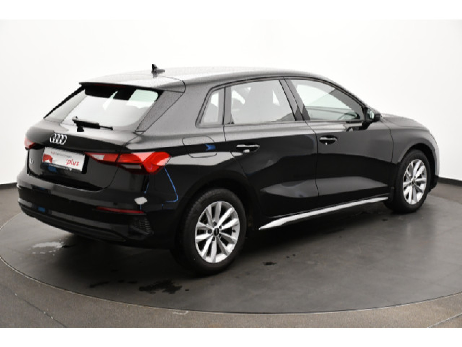 diagonalansicht-hinten-aussen