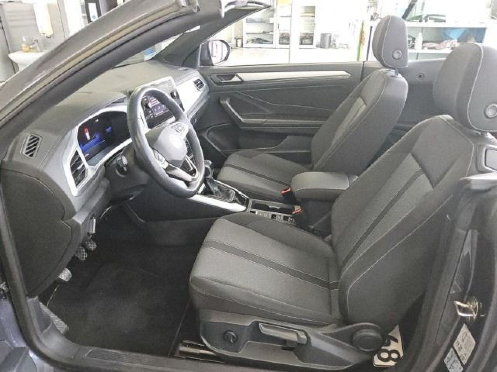 Volkswagen - T-Roc Cabriolet_7