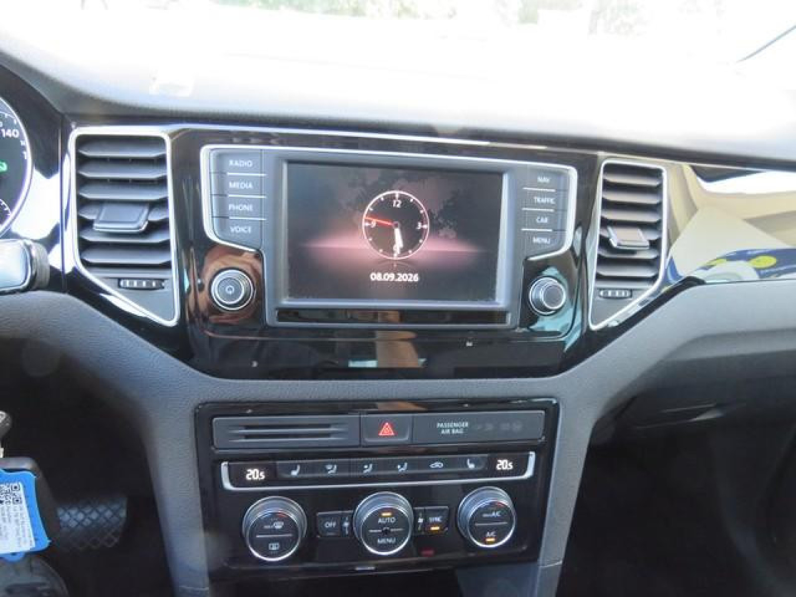 Volkswagen - Golf Sportsvan_13