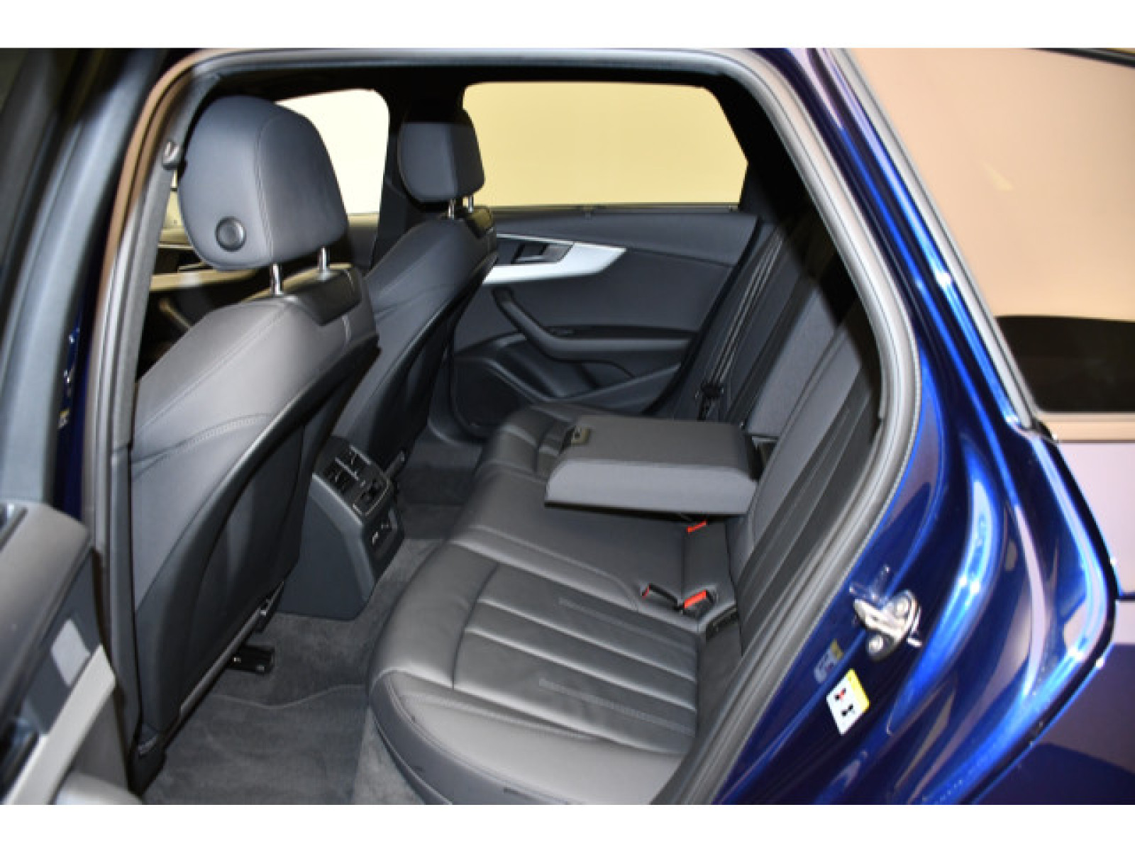 Audi - A4 Avant_10