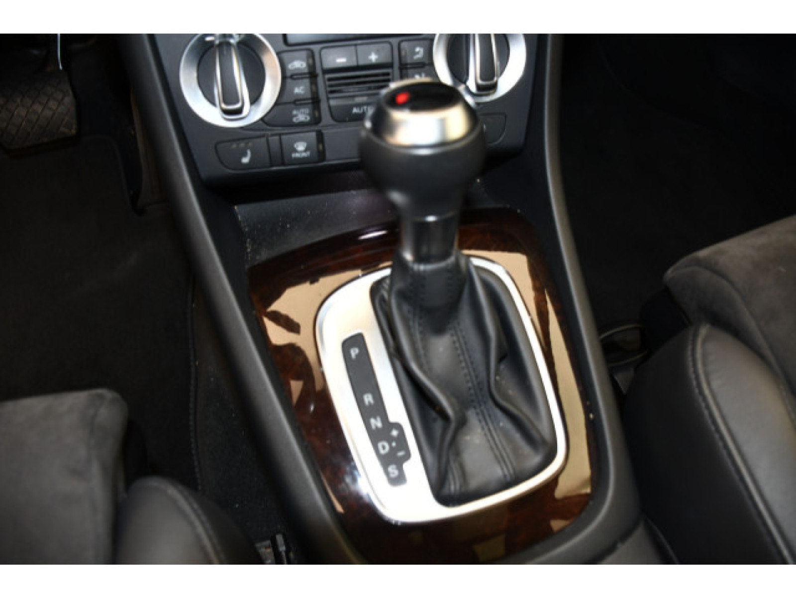 Audi - Q3_6