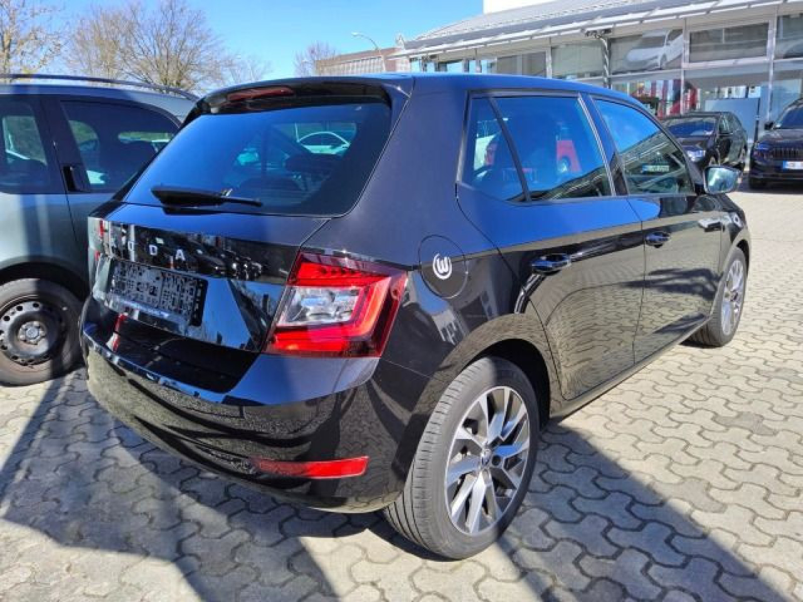 diagonalansicht-hinten-aussen