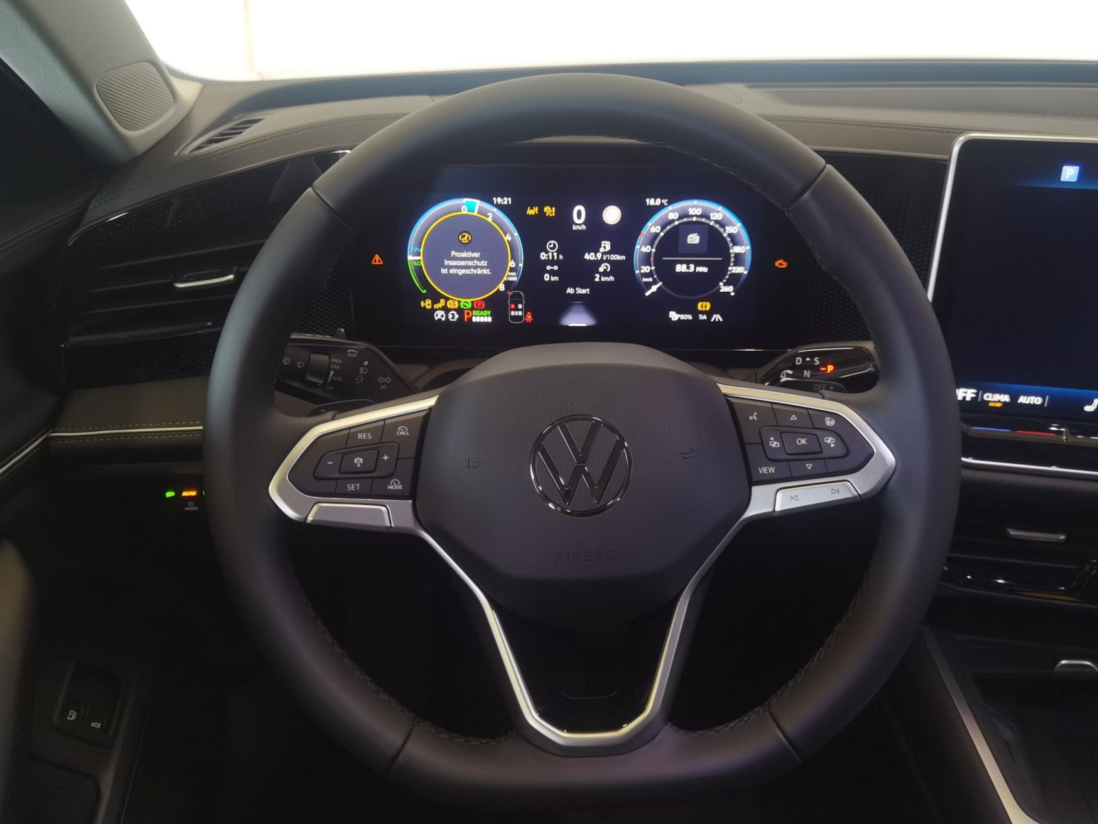 Volkswagen - Passat_11