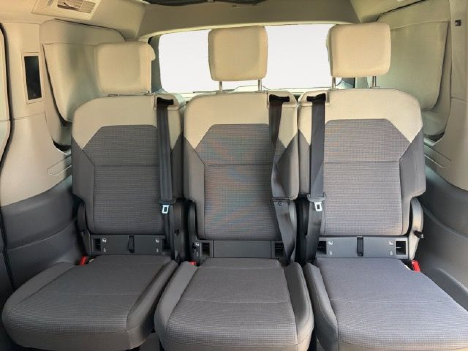 Volkswagen - California_14