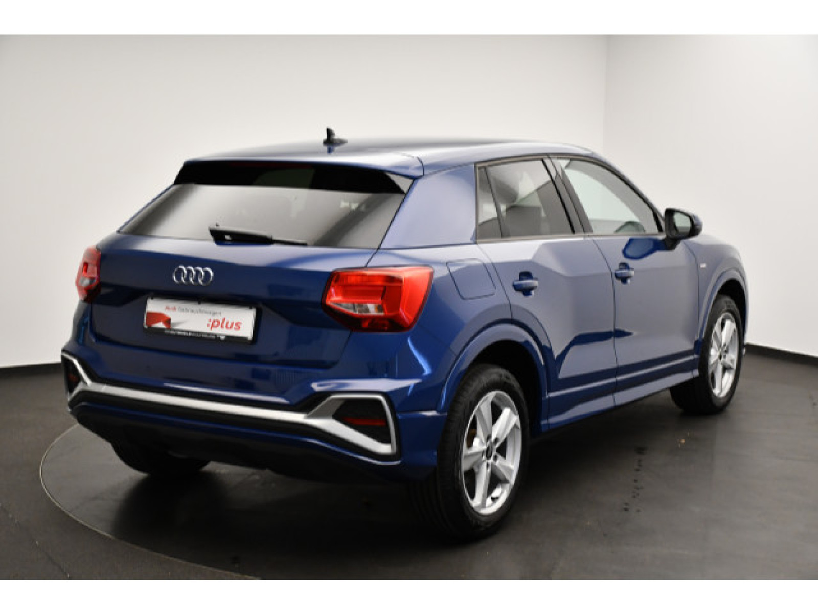Audi - Q2_4