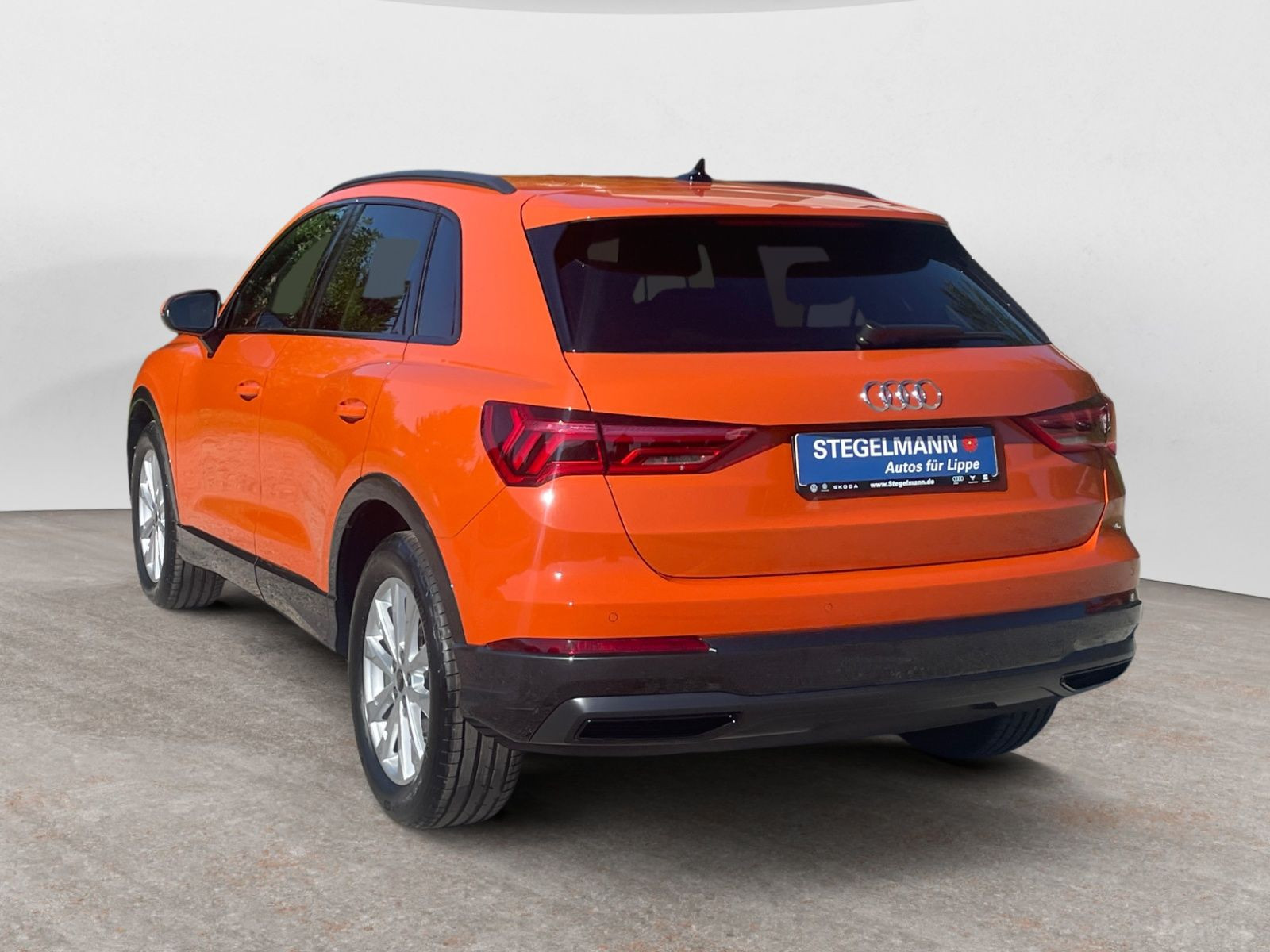 Audi - Q3_4