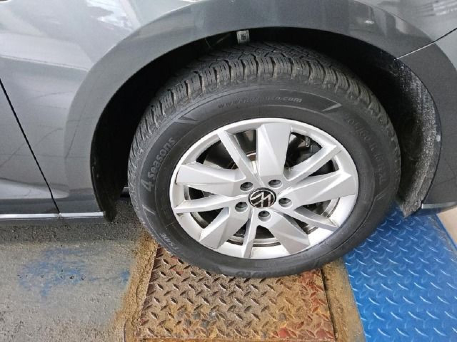 Volkswagen - Caddy_7