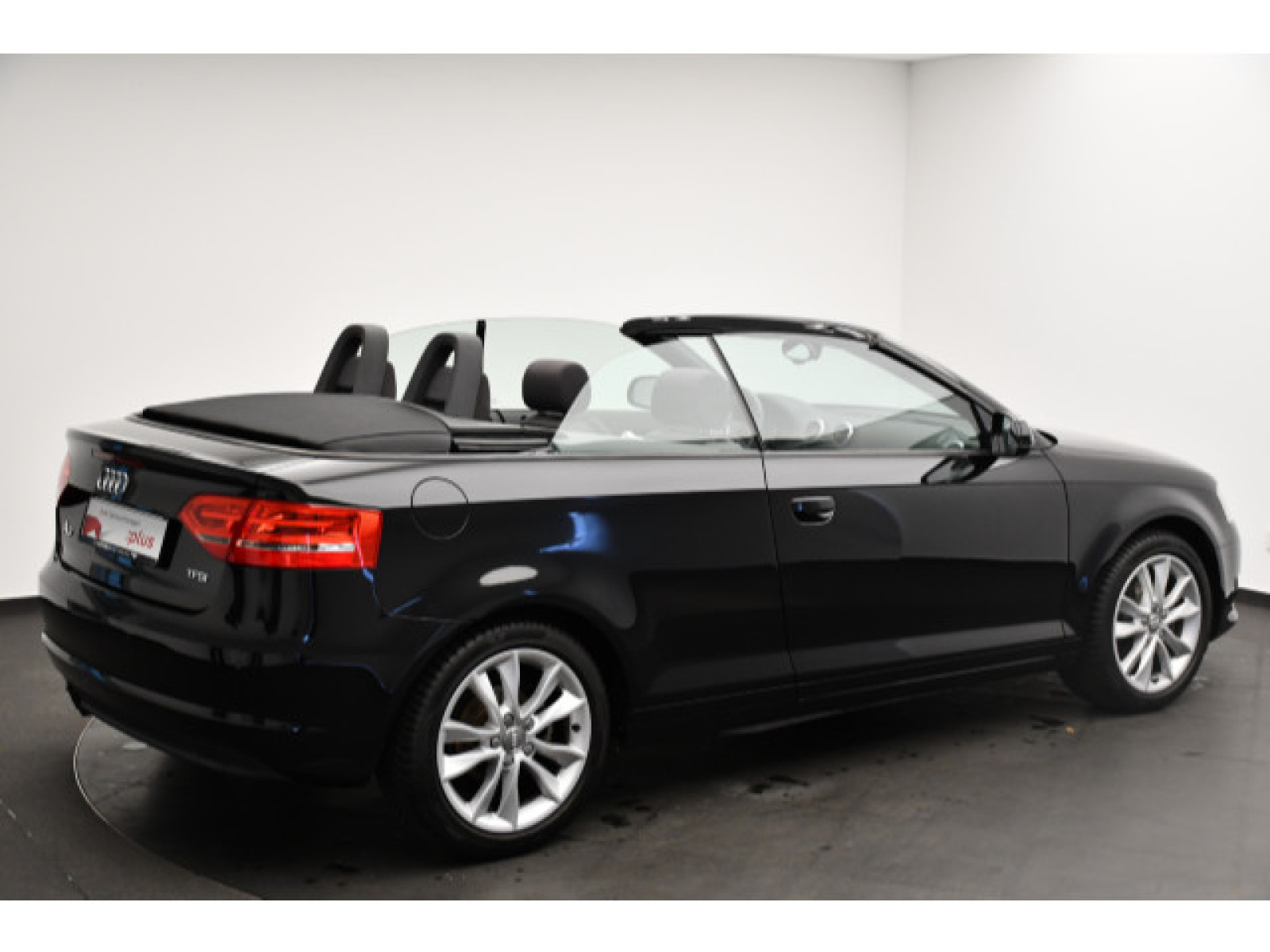 diagonalansicht-hinten-aussen